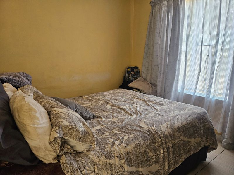 3 Bedroom house for sale - Photo 8