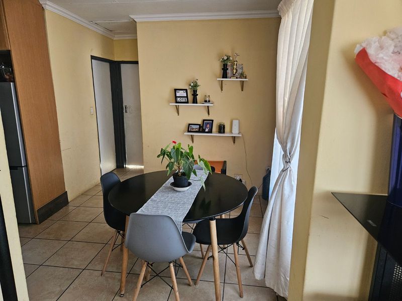 3 Bedroom house for sale - Photo 3