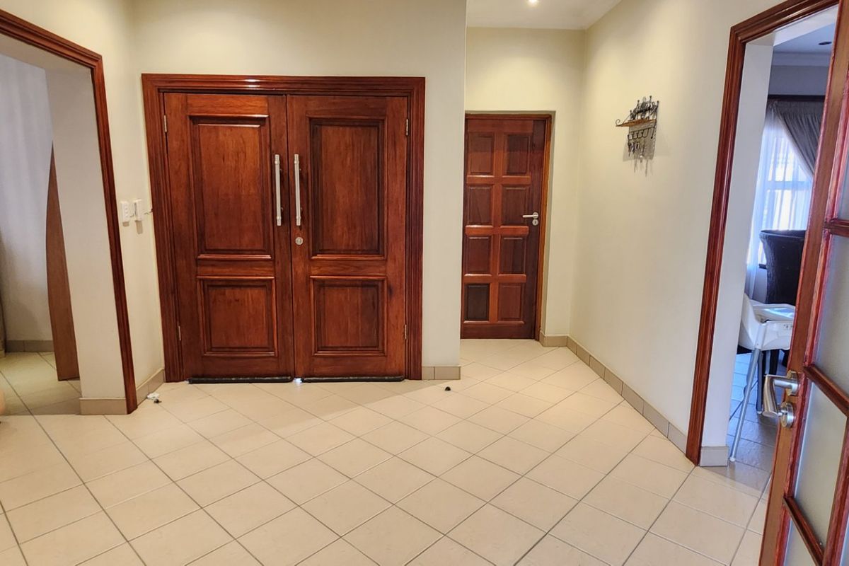 Modern Stylish Home for Sale in Erasmia - Photo 4