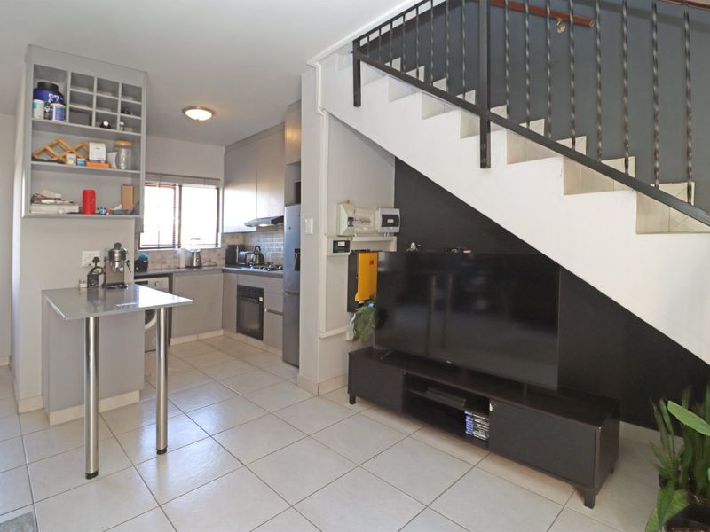 Immaculate, Modern & Move-In Ready! - Photo 6