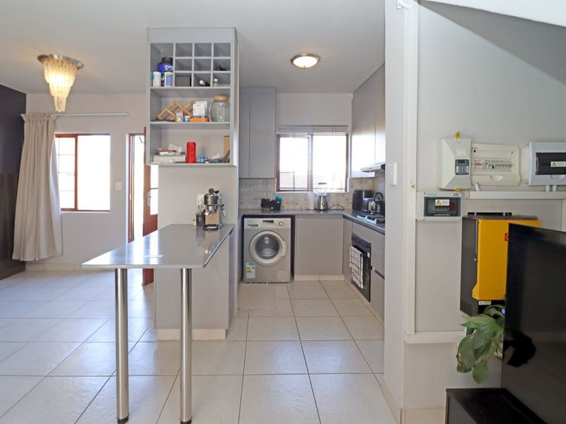 Immaculate, Modern & Move-In Ready! - Photo 4