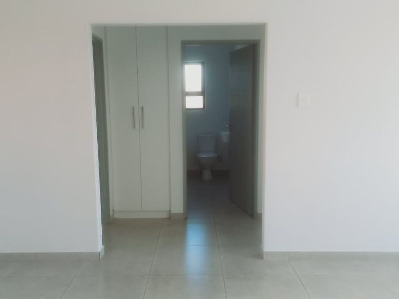 2 Bedroom Apartment Mountain View Estate - Photo 3