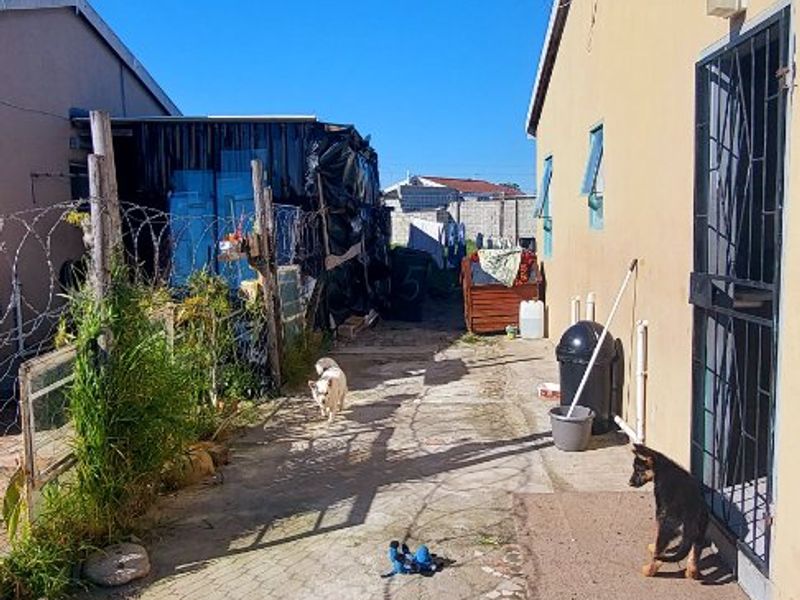 2-Bedroom semi-detached Property for Sale in Riverside, Kuils River - Photo 2