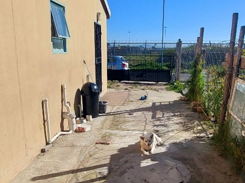 2-Bedroom semi-detached Property for Sale in Riverside, Kuils River - Photo 3