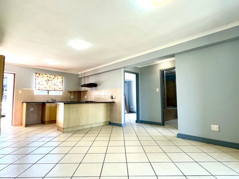 ON SHOW DAILY - BY APPOINTMENT! - Photo 2