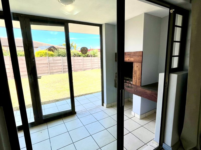 ON SHOW DAILY - BY APPOINTMENT! - Photo 4