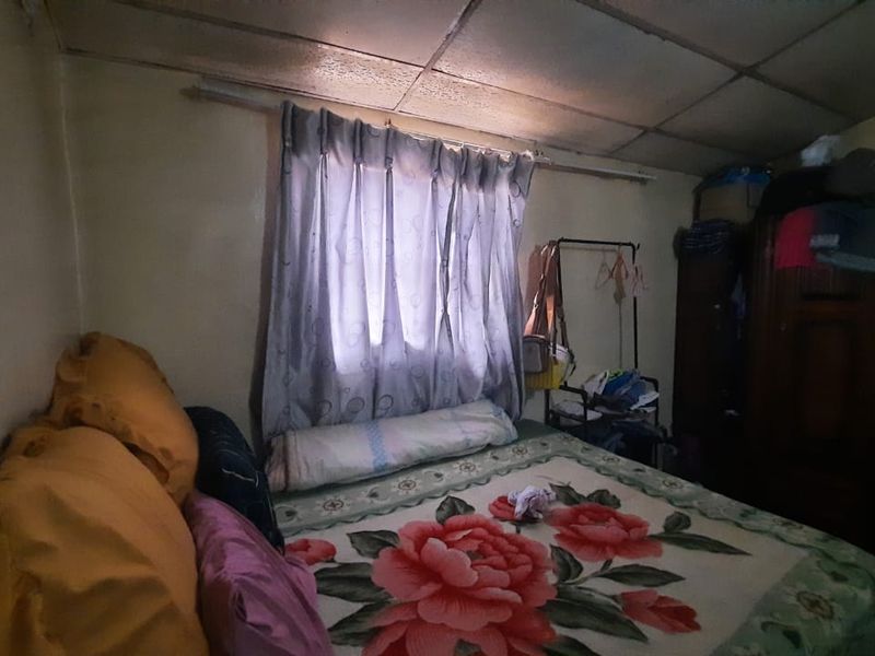 FOR SALE | 2-Bedroom Home with Large Yard – Chiawelo, Johannesburg - Photo 9