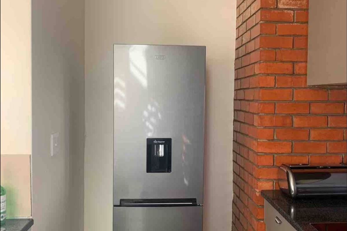 2 Bedroom 2 Bathroom Apartment for Sale - Photo 4