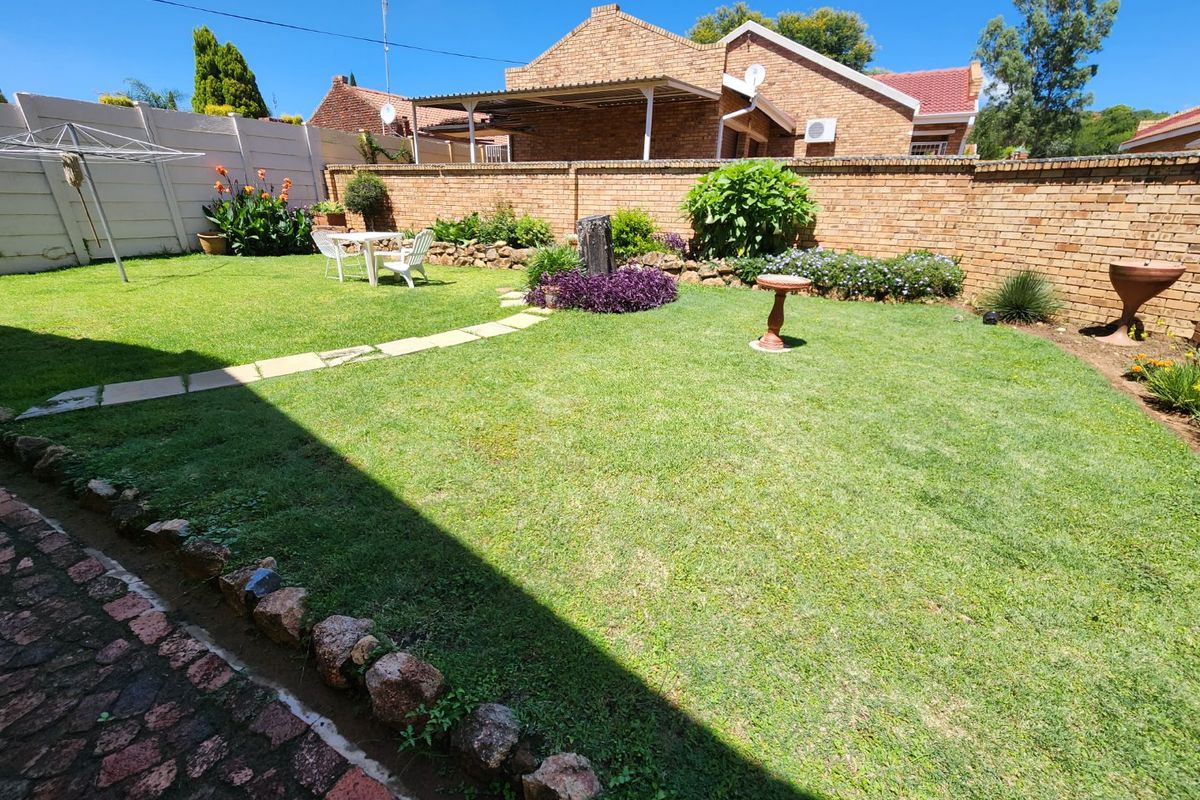 Full Title | Low Upkeep | Bigger than normal - Photo 3