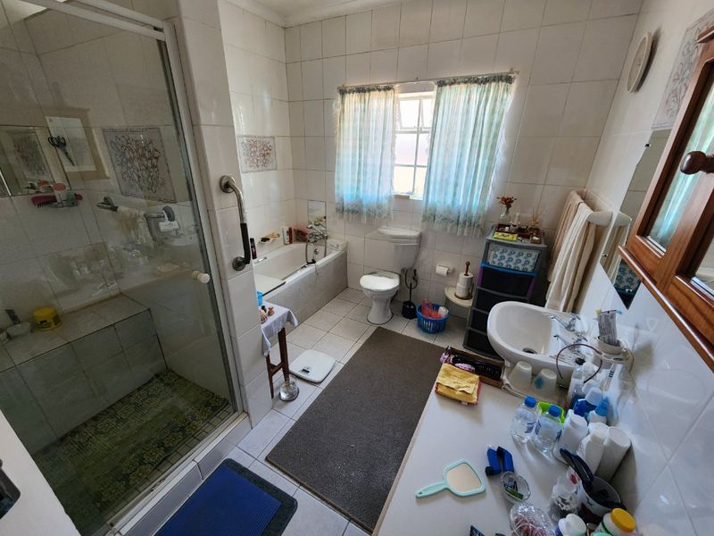 Full Title | Low Upkeep | Bigger than normal - Photo 6