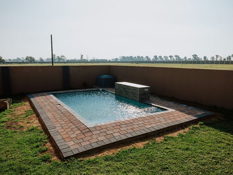Fabulous opportunity in Emfuleni Lifestyle Estate in Ellaton. - Photo 9