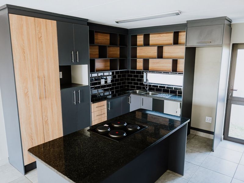 Fabulous opportunity in Emfuleni Lifestyle Estate in Ellaton. - Photo 3