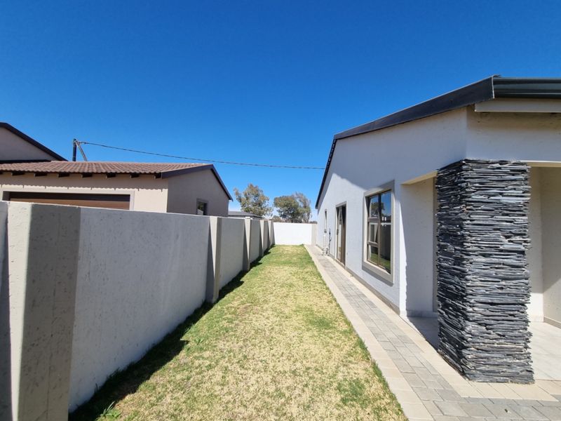 New modern, luxurious lifestyle estate.  - Photo 3