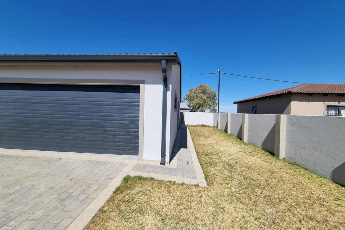 New modern, luxurious lifestyle estate.  - Photo 4