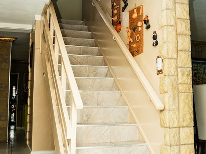 Impressively equipped family home in a quiet street in upmarket Wilkoppies. - Photo 10