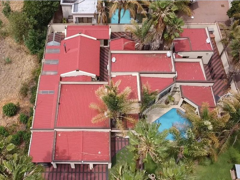 Impressively equipped family home in a quiet street in upmarket Wilkoppies. - Photo 1