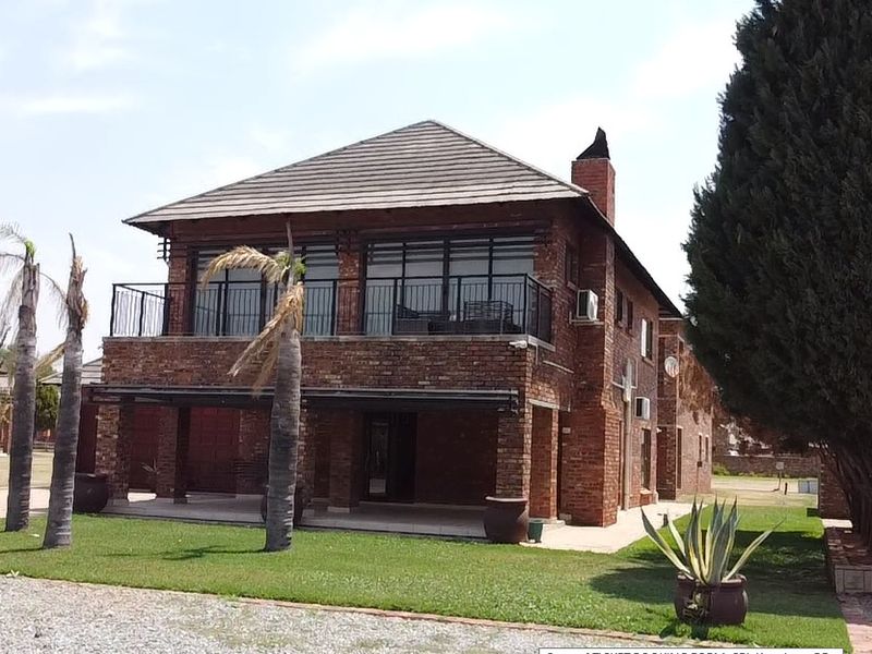 Fabulous property in Orkney Vaal. A substantial home masquerading as a holiday home. - Photo 2