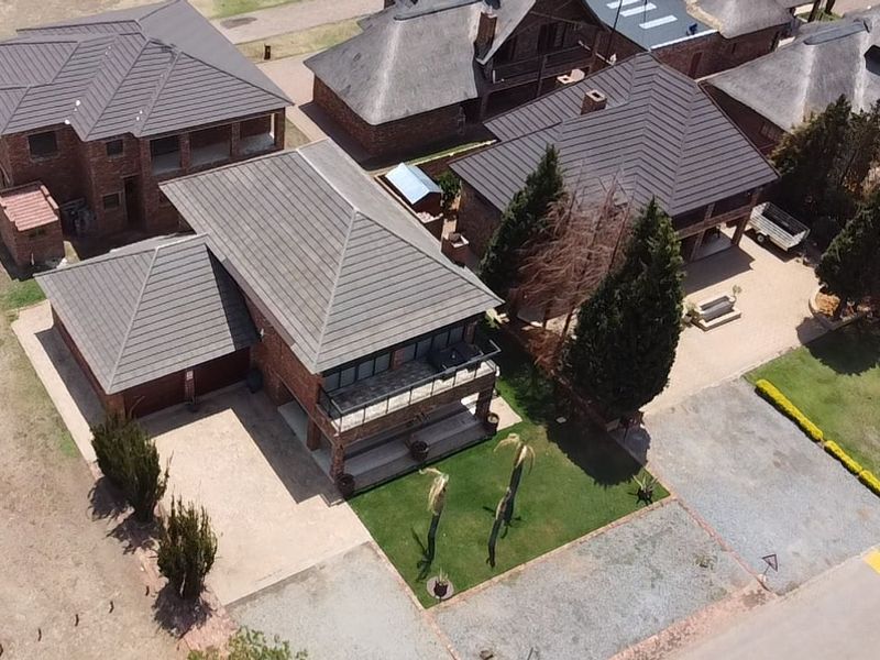 Fabulous property in Orkney Vaal. A substantial home masquerading as a holiday home. - Photo 6