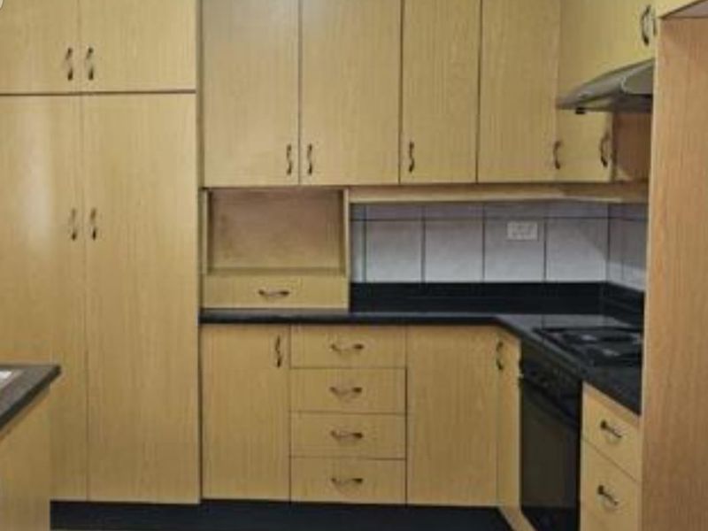 Spacious 3-bedroom Home Ideal a modern family  - Photo 2