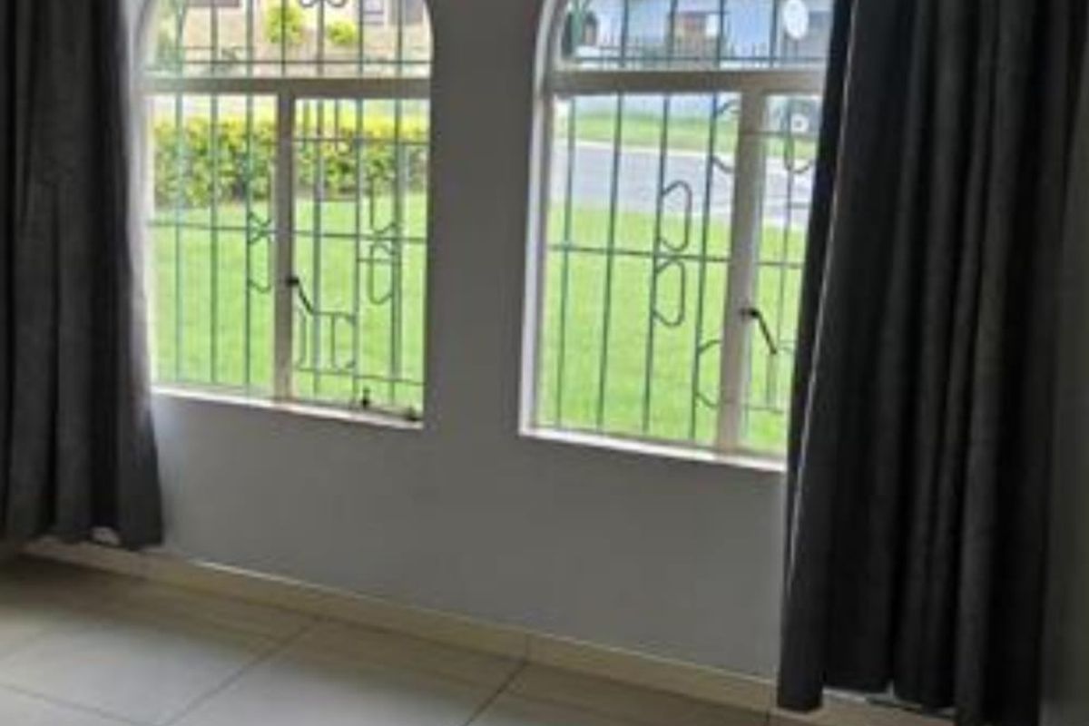 Spacious 3-bedroom Home Ideal a modern family  - Photo 5