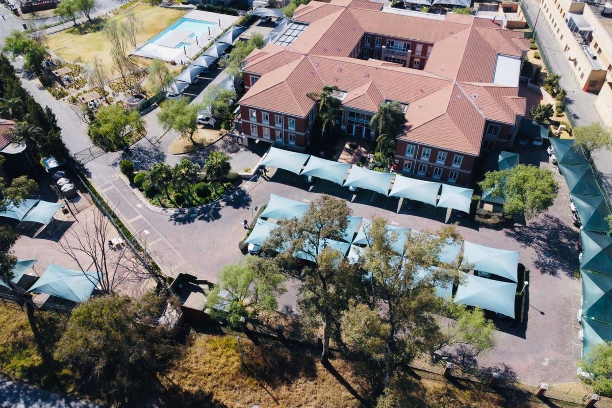 A Premier Office Block  Investment Opportunity in Sunninghill - Photo 4