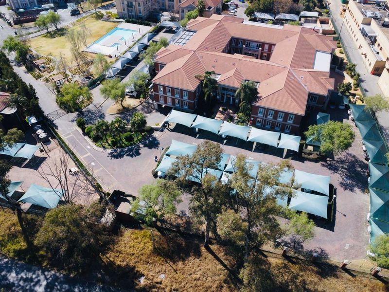 A Premier Office Block  Investment Opportunity in Sunninghill - Photo 4