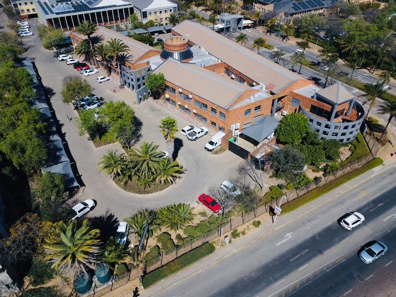 Waterfall Office Park | Freestanding Office Building for Sale – Vorna Valley, Midrand - Photo 9