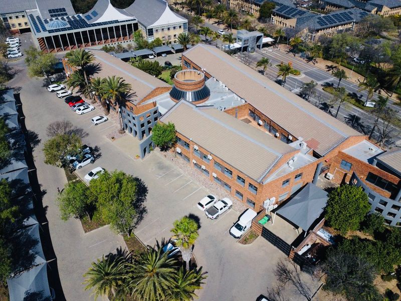 Waterfall Office Park | Freestanding Office Building for Sale – Vorna Valley, Midrand - Photo 8