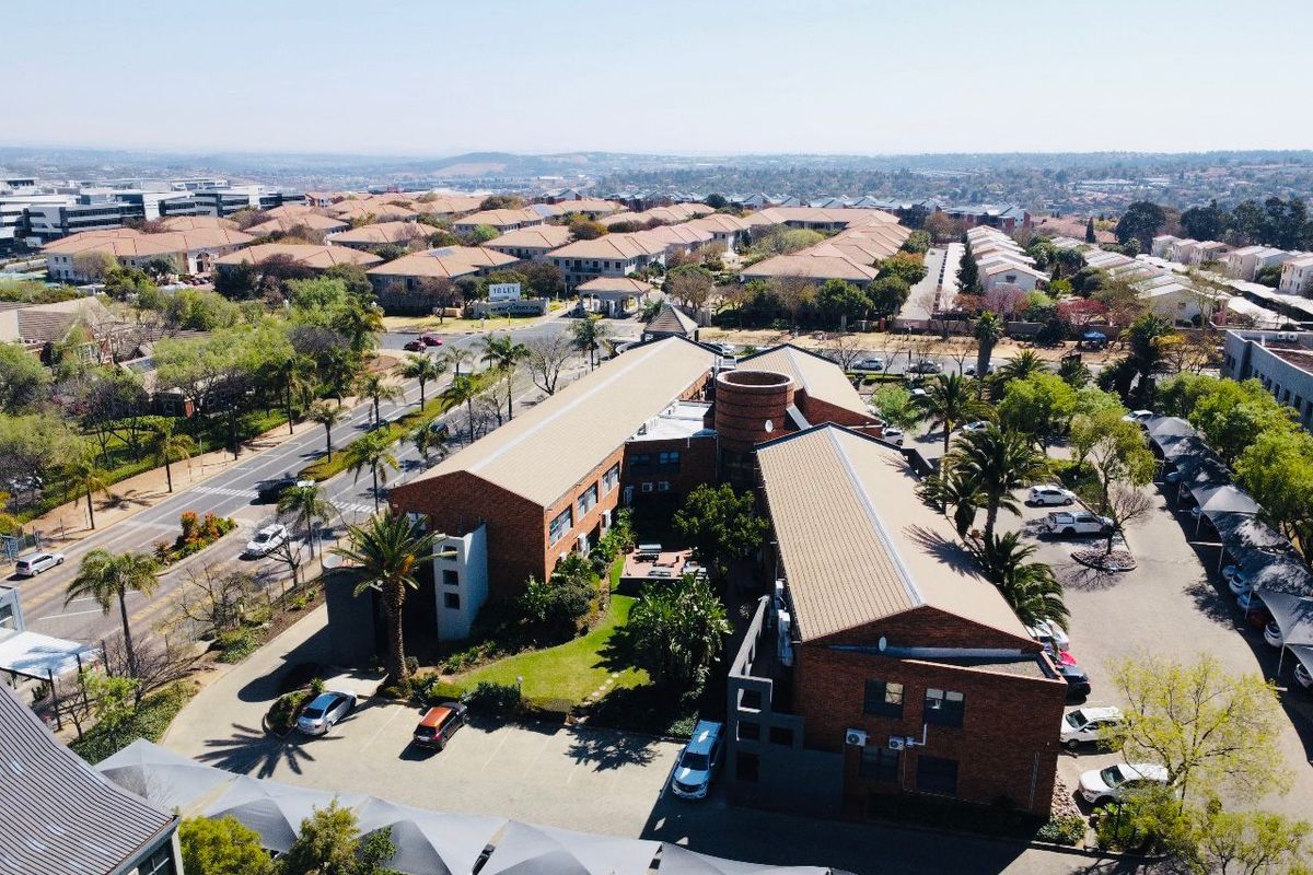 Waterfall Office Park | Freestanding Office Building for Sale – Vorna Valley, Midrand - Photo 3