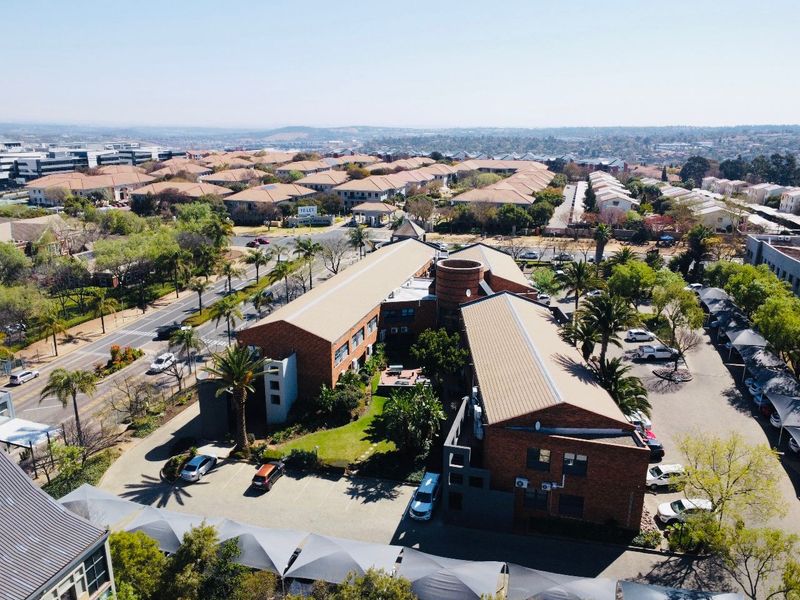 Waterfall Office Park | Freestanding Office Building for Sale – Vorna Valley, Midrand - Photo 3