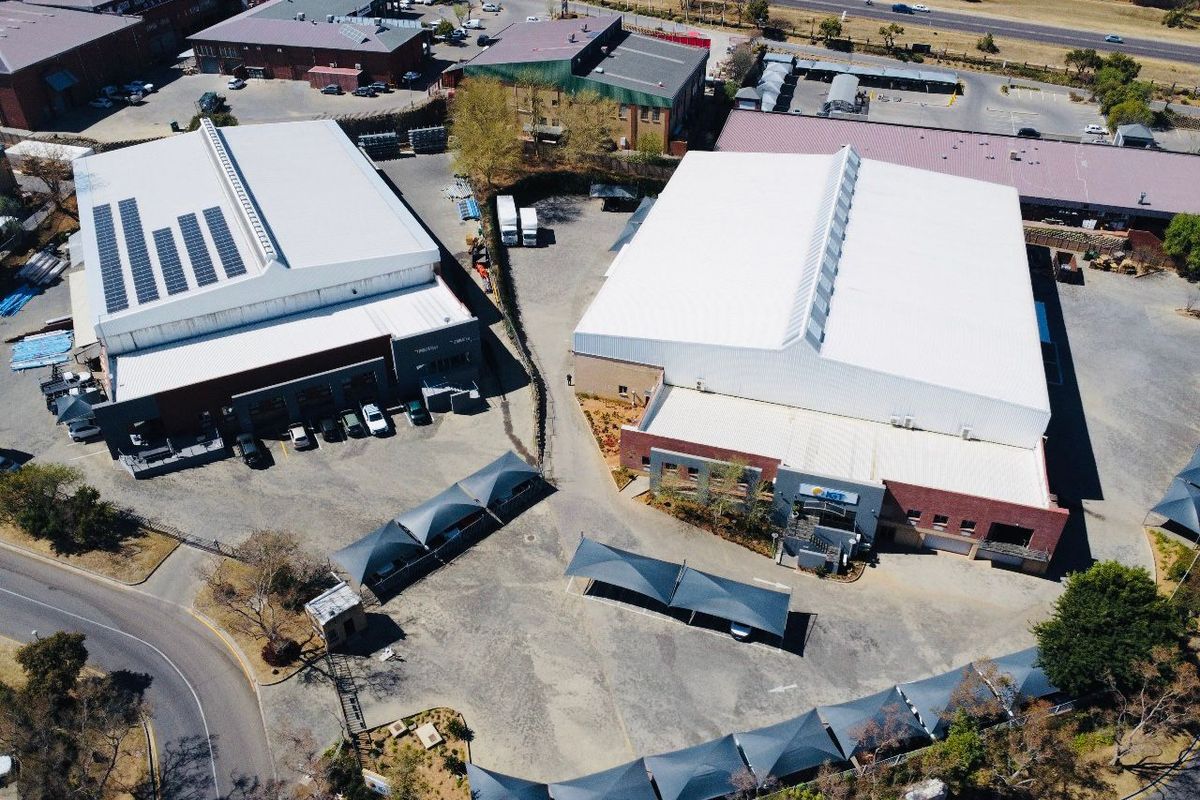 Prime Industrial Investment Opportunity in Kyalami Business Park - Photo 2