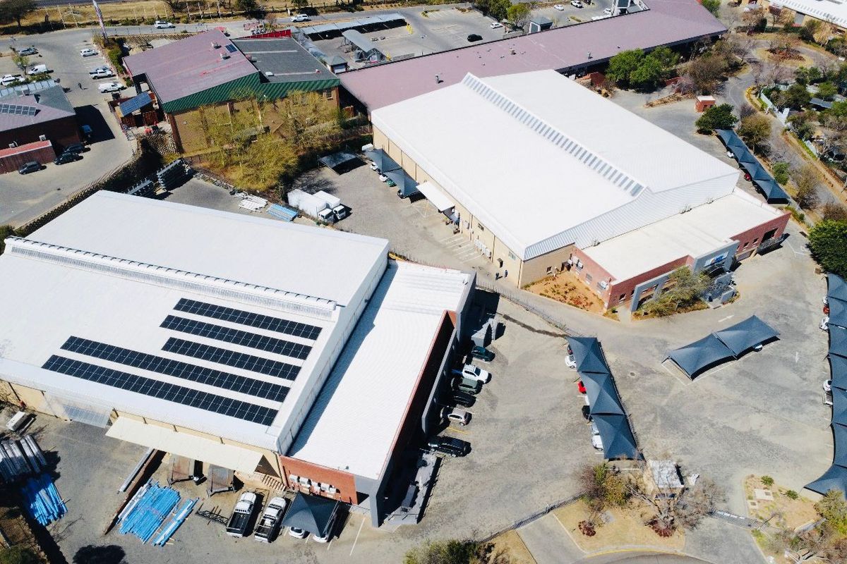 Prime Industrial Investment Opportunity in Kyalami Business Park - Photo 3