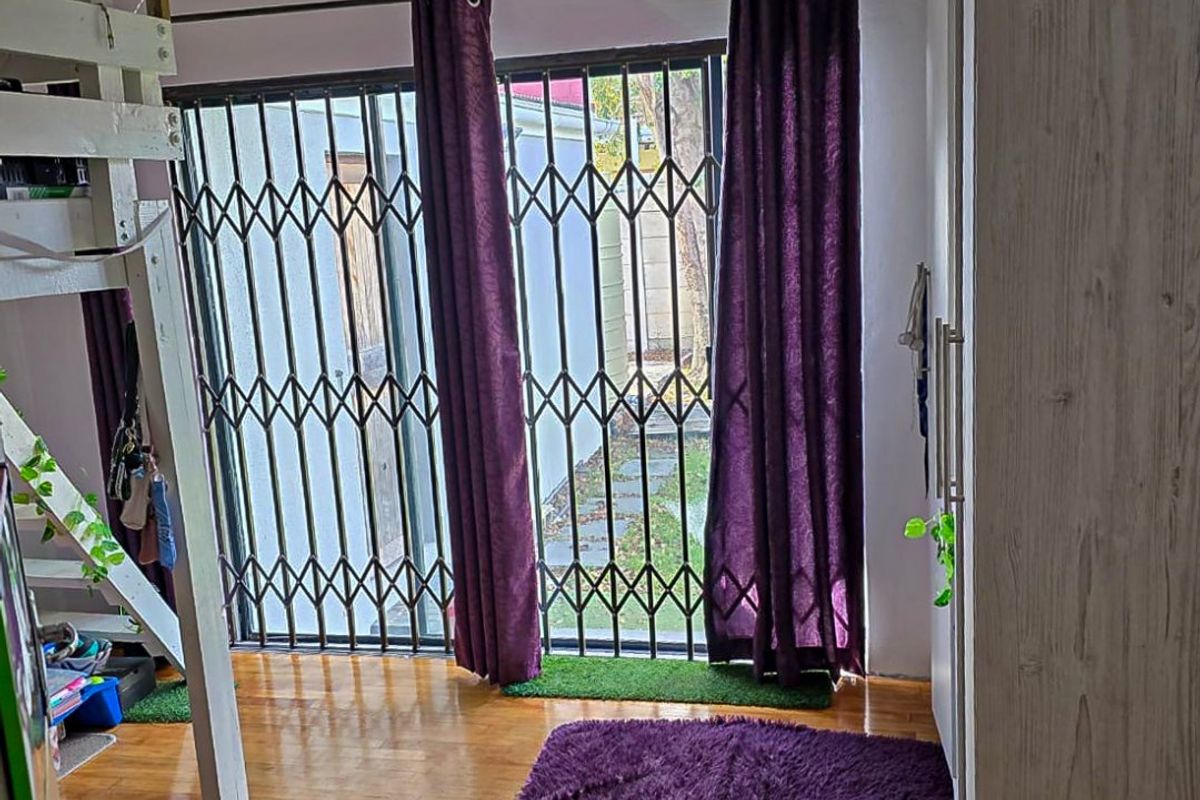 Stunning Family Home in Sought-After Suburb!   - Photo 4