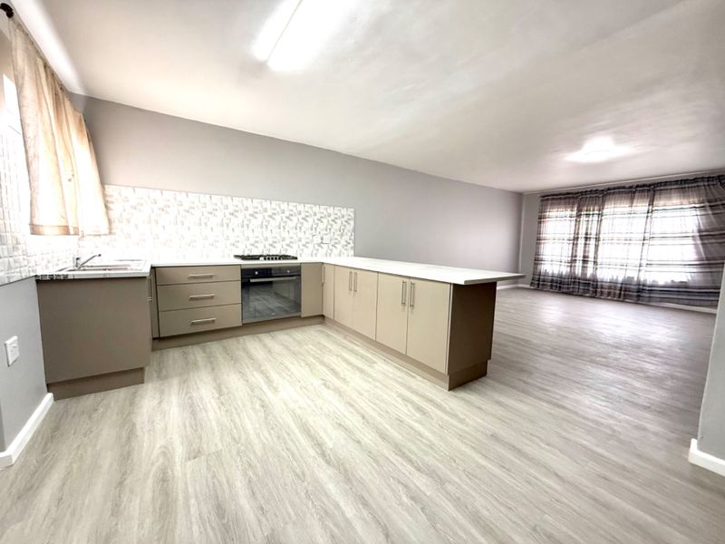 Newly renovated open plan secure unit close to Cape Rd - Photo 9