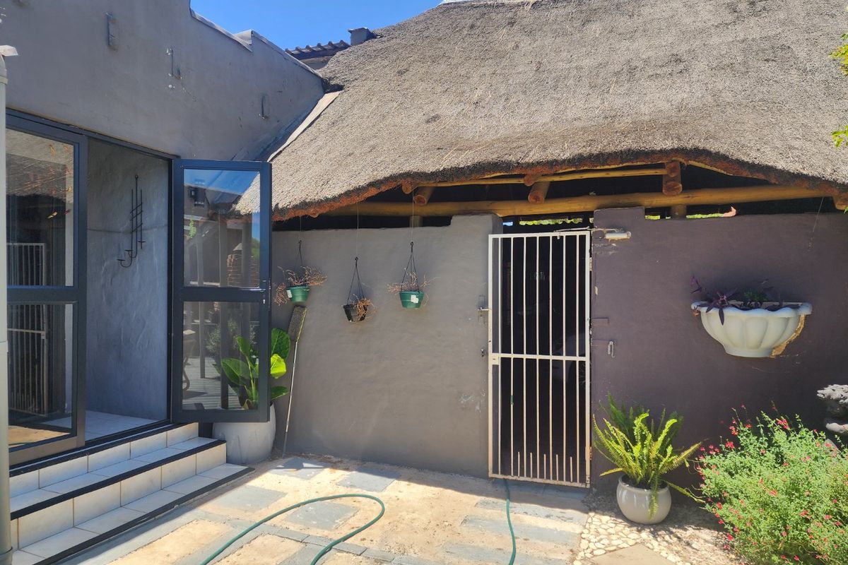 Multi-Unit Property - Photo 5