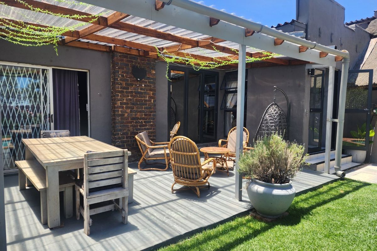 Multi-Unit Property - Photo 3