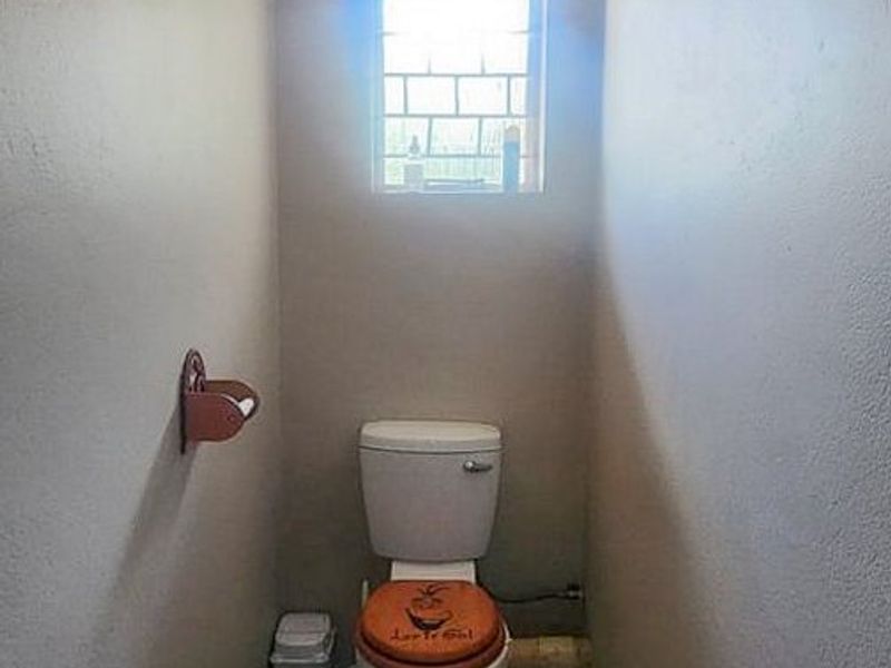 BUSINESS PREMISES WITH EXCELLENT LOCATION! - Photo 6