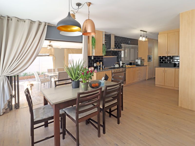 Immaculate and Stylish Duet – A Cut Above the Rest! - Photo 7