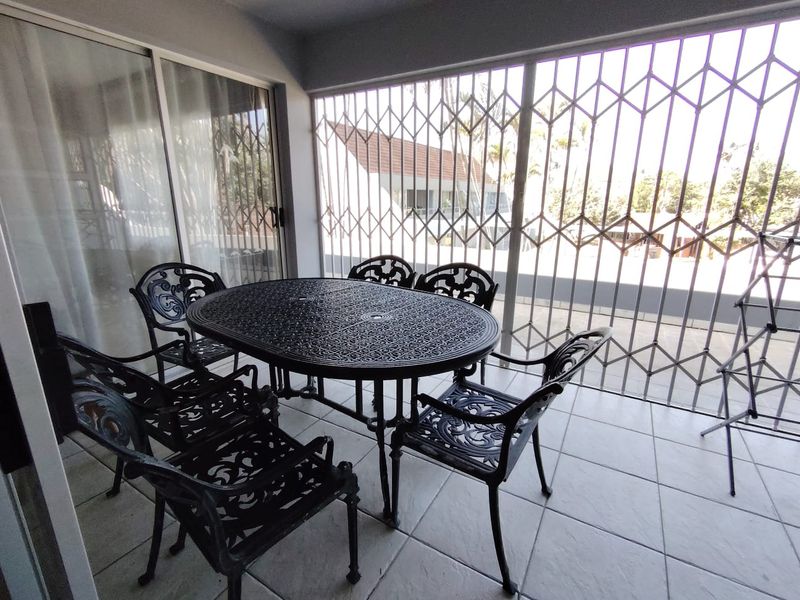 3 Bedroom 2 Bathroom Apartment With Direct Beach Access - Photo 10