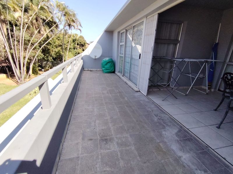 3 Bedroom 2 Bathroom Apartment With Direct Beach Access - Photo 9