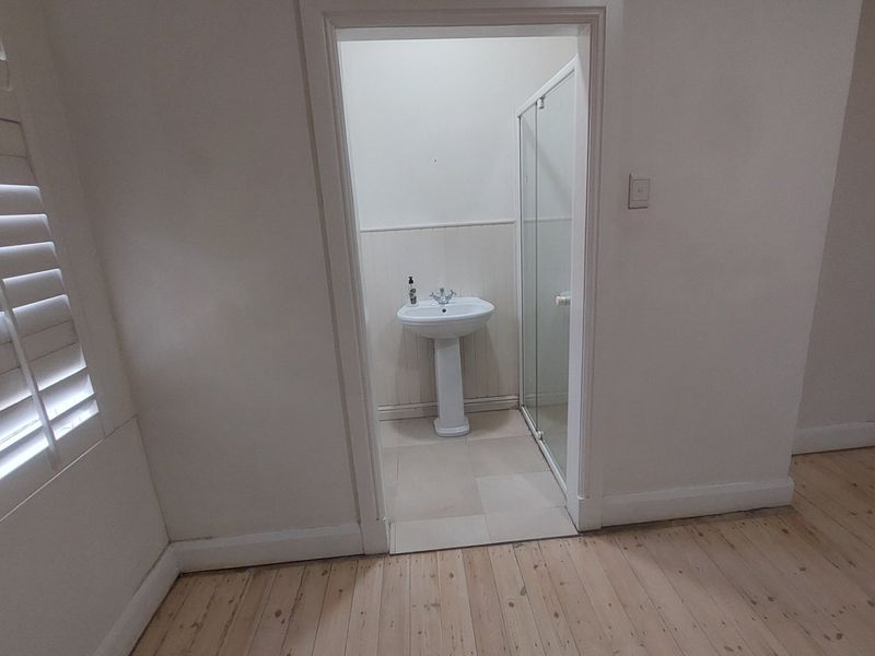 A beautiful, stylish and spacious apartment for sale in Glenwood - Photo 8