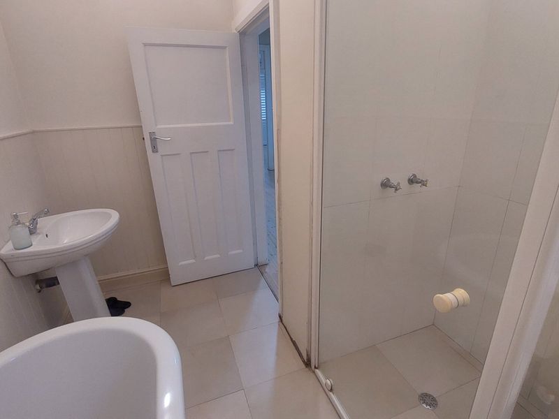 A beautiful, stylish and spacious apartment for sale in Glenwood - Photo 7