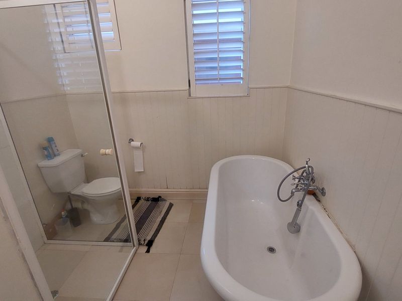 A beautiful, stylish and spacious apartment for sale in Glenwood - Photo 6