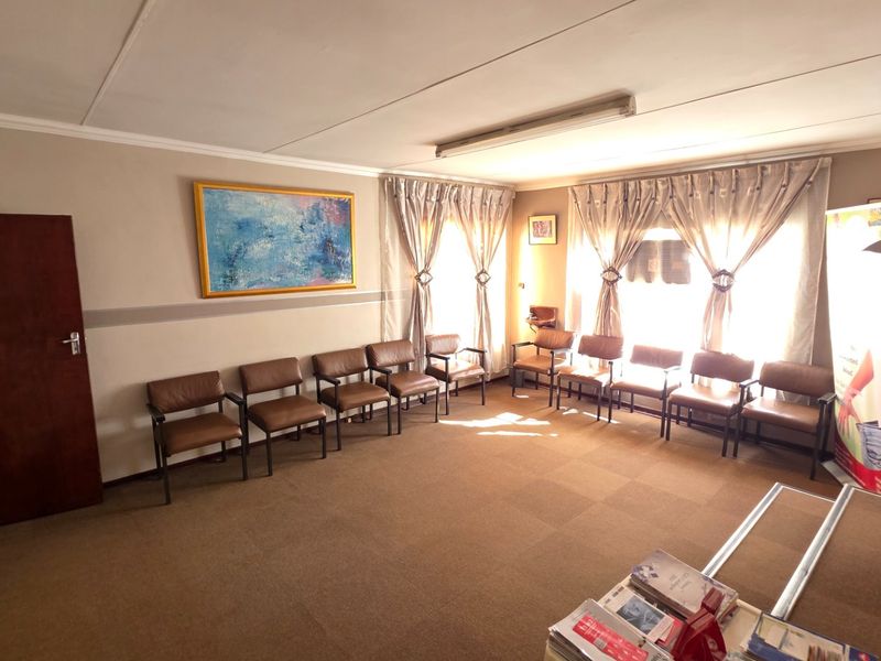 Standard Face Brick Home for Sale in Laudium - Photo 4