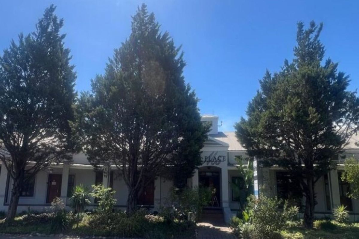 Office Space for Rent – 40 sqm with Boardroom, Reception & Air Conditioning - Photo 2