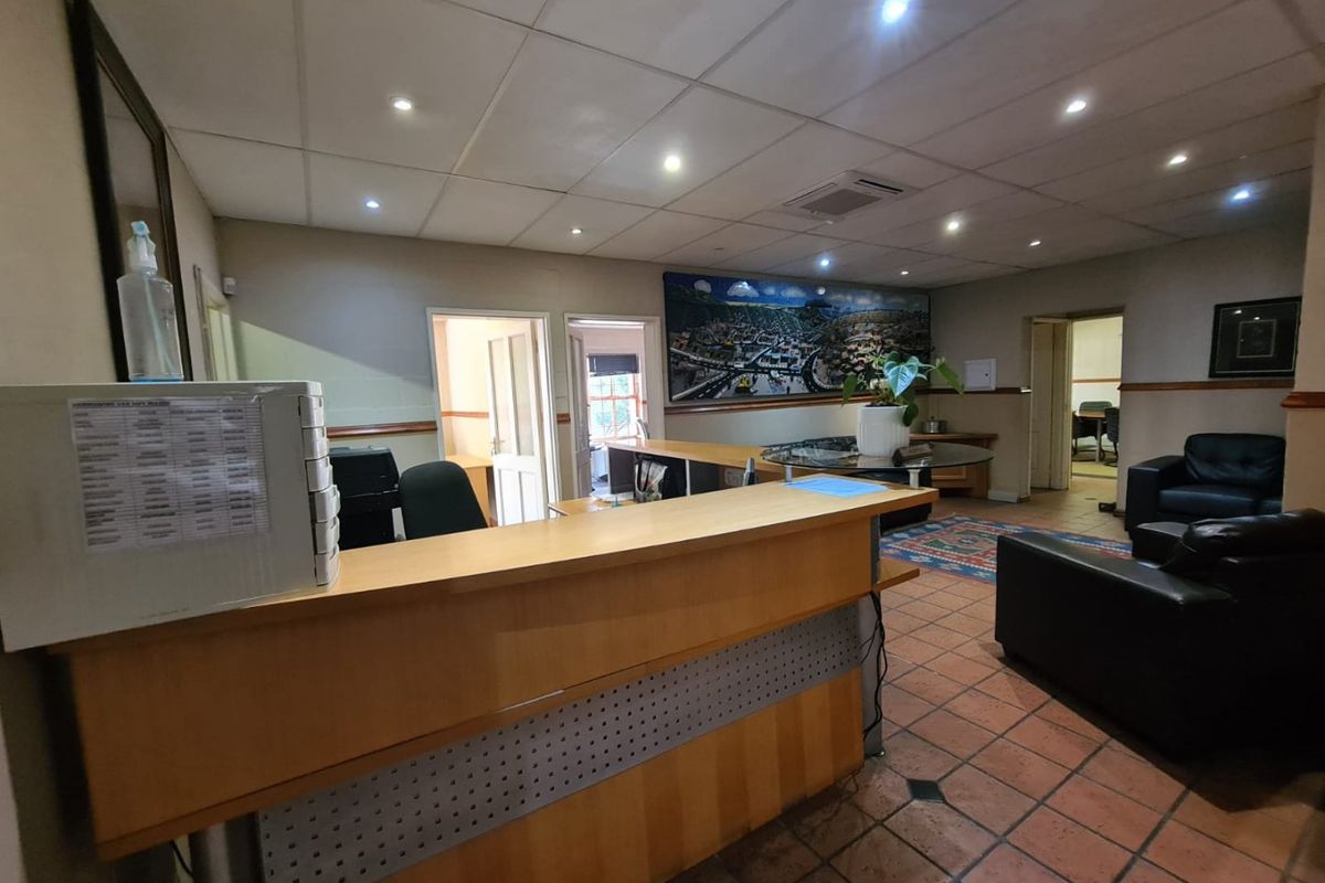 Office Space for Rent – 40 sqm with Boardroom, Reception & Air Conditioning - Photo 4