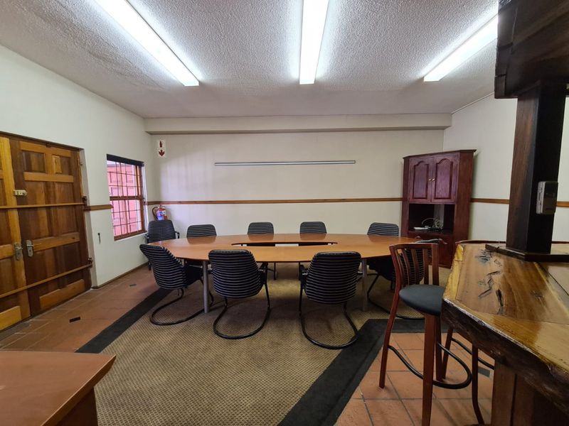 Office Space for Rent – 40 sqm with Boardroom, Reception & Air Conditioning - Photo 10