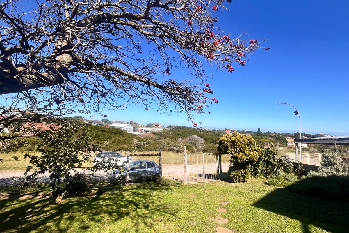 Charming 2-Bedroom Home Home in Aston Bay - Photo 2