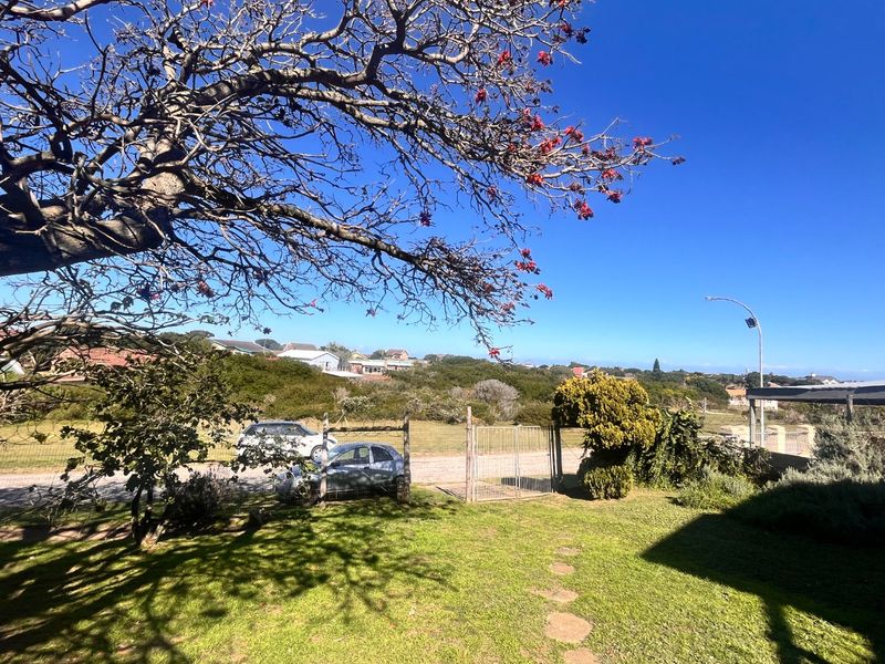 Charming 2-Bedroom Home Home in Aston Bay - Photo 2