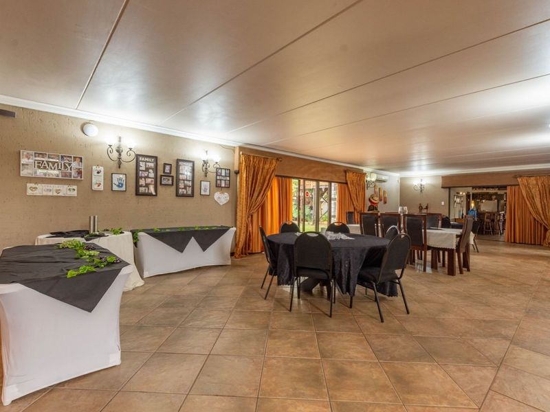 Impeccable Residence with Dual-Purpose Living and Rental Possibilities. - Photo 10